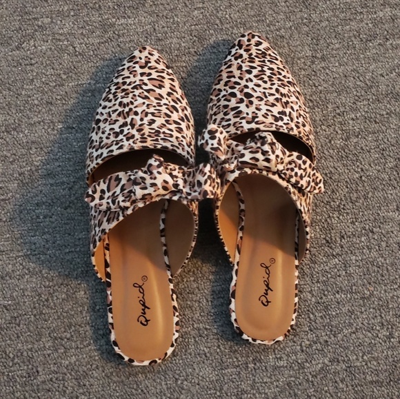 qupid leopard mules